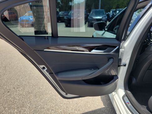 Used 2023 BMW 540i w/ M Sport Package RWD image 15
