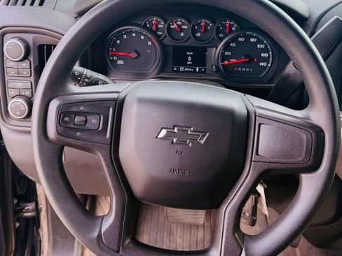 Used 2020 Chevrolet Silverado 1500 Custom Trail Boss w/ Custom Convenience Package image 9