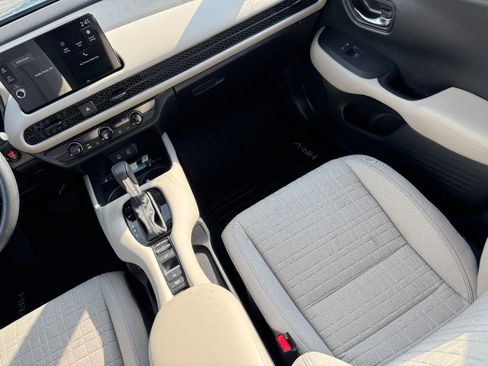 Certified 2026 Honda HR-V LX image 14