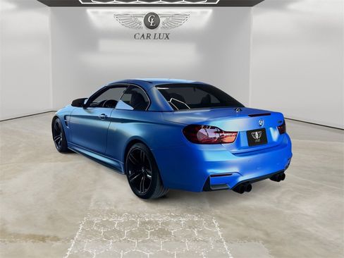 Used 2015 BMW M4 Convertible image 3