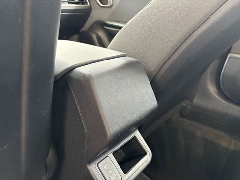 Used 2025 Kia K4 FWD image 23