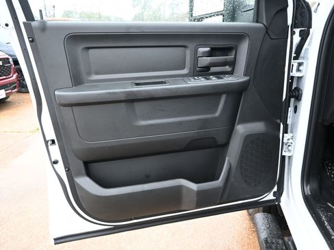 New 2026 RAM 2500 Tradesman w/ Chrome Appearance Group image 9