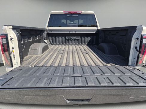 New 2026 GMC Sierra 2500 AT4X w/ LPO, Black Badging Package AWD/4WD image 26