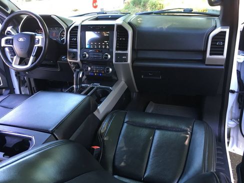 Used 2018 Ford F150 Lariat w/ Equipment Group 502A Luxury AWD/4WD image 35