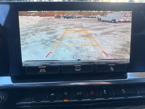 Used 2024 Chevrolet Silverado 1500 LT Trail Boss w/ Convenience Package II image 22