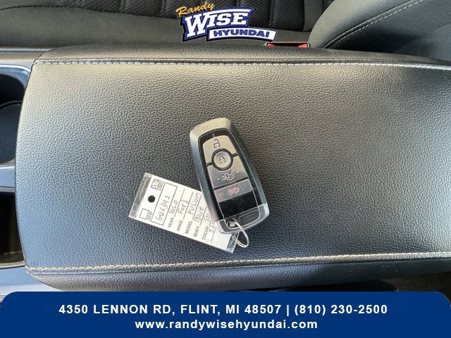 Used 2020 Ford Fusion SE AWD/4WD image 33