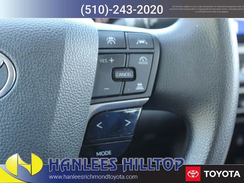Used 2025 Toyota Camry LE FWD image 28