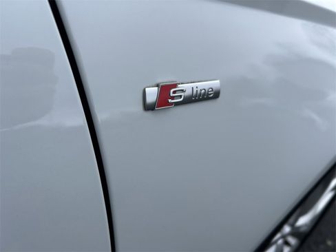 Used 2017 Audi A6 2.0T Premium Plus w/ Premium Plus Package image 11