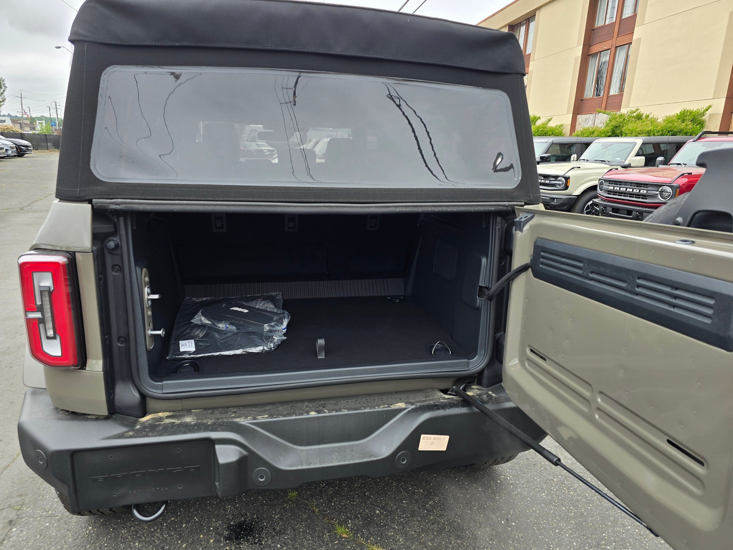 New 2026 Ford Bronco Outer Banks AWD/4WD image 13