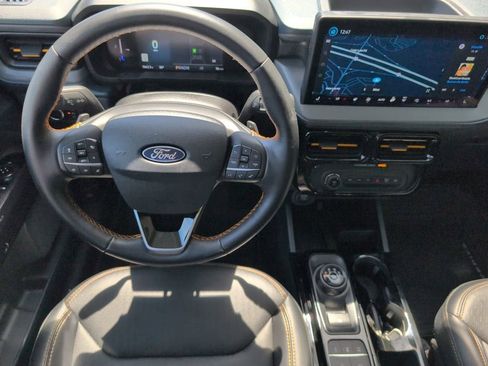 Used 2025 Ford Maverick Tremor AWD/4WD image 30
