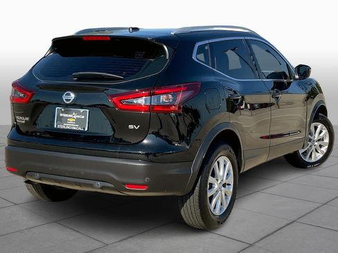 Used 2020 Nissan Rogue Sport SV FWD image 13