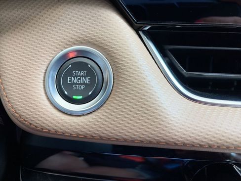 Used 2025 Chevrolet Equinox ACTIV w/ Safety and Technology Package image 22