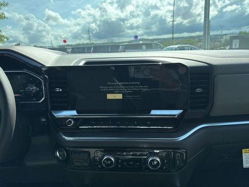 New 2026 GMC Sierra 1500 SLT w/ SLT Premium Plus Package AWD/4WD image 26