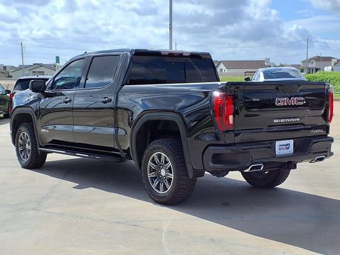 Used 2024 GMC Sierra 1500 AT4 w/ Technology Package AWD/4WD image 5