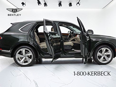 Certified 2023 Bentley Bentayga AWD/4WD image 12