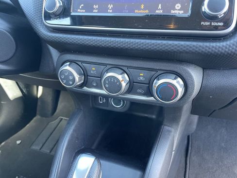 Used 2024 Nissan Kicks S image 25