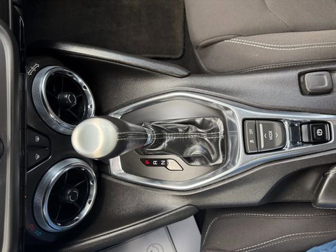 Used 2018 Chevrolet Camaro LT image 24
