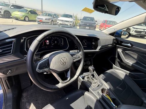 Used 2024 Volkswagen Jetta SEL FWD image 11