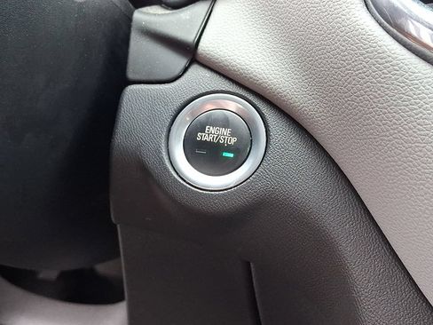 Certified 2023 Chevrolet Equinox LS w/ LS Convenience Package FWD image 22