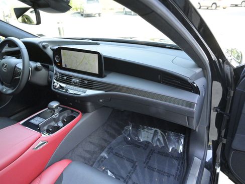 Used 2024 Lexus LS 500 F Sport image 52