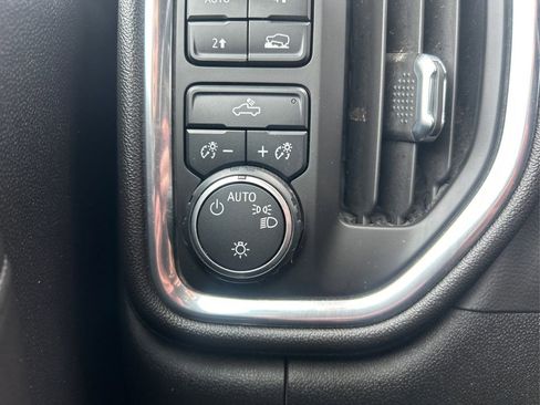 Used 2020 Chevrolet Silverado 1500 LT w/ All-Star Edition image 15