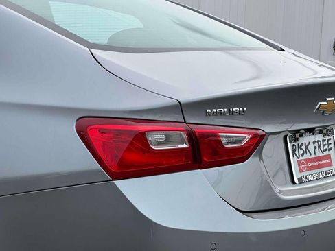 Used 2024 Chevrolet Malibu LT FWD image 9