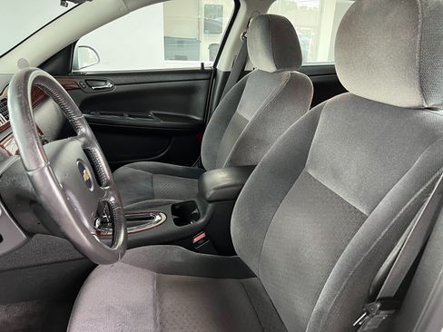 Used 2011 Chevrolet Impala LT FWD image 11