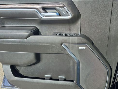 Certified 2022 Chevrolet Silverado 1500 LTZ w/ LTZ Premium Package image 23