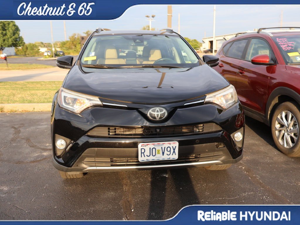 Used 2016 Toyota RAV4 Limited AWD/4WD image 6