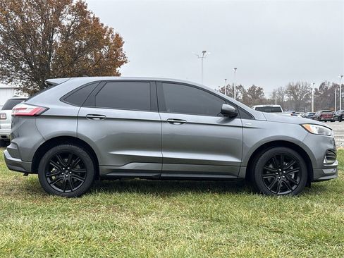 Used 2022 Ford Edge ST-Line image 9