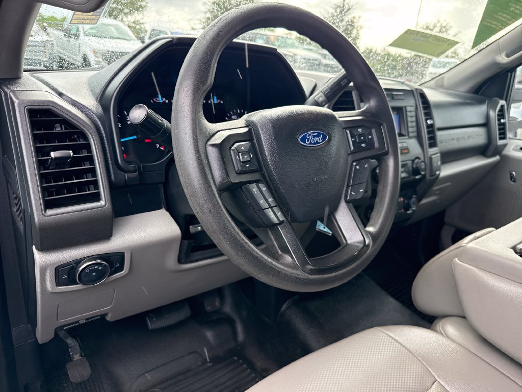 Used 2020 Ford F350 XL w/ Power Equipment Group RWD image 6