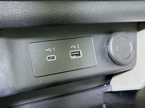 Used 2023 Nissan Rogue SL image 25