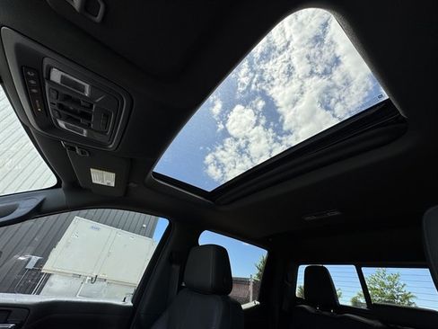 Used 2019 GMC Sierra 1500 AT4 w/ Off Road Performance Package AWD/4WD image 21