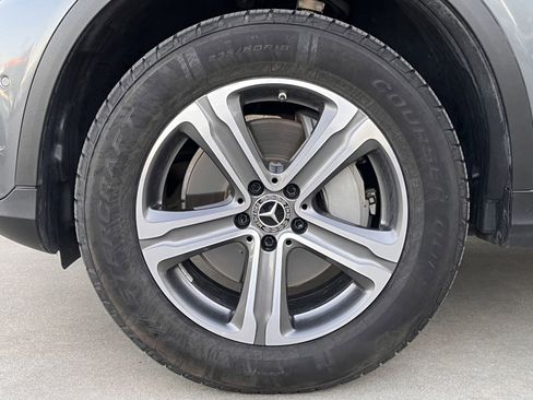 Used 2018 Mercedes-Benz GLC 300 4MATIC image 13