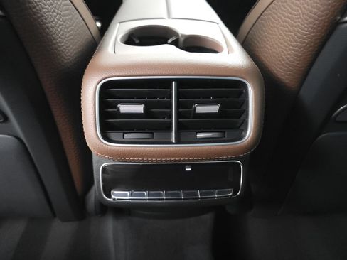 Used 2024 Mercedes-Benz GLS 450 4MATIC image 29
