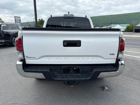 Used 2023 Toyota Tacoma TRD Off-Road AWD/4WD image 4