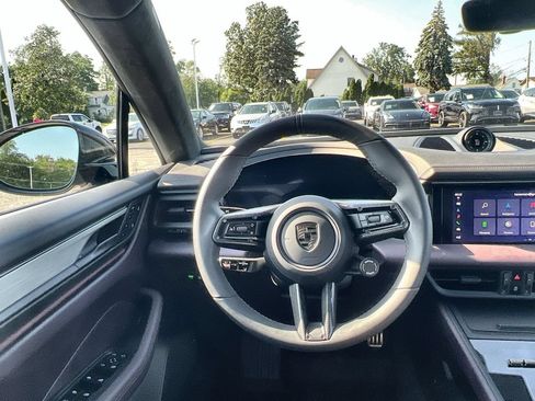 Used 2025 Porsche Macan Turbo Electric AWD/4WD image 17