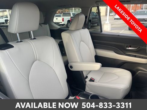 Certified 2024 Toyota Grand Highlander FWD image 20
