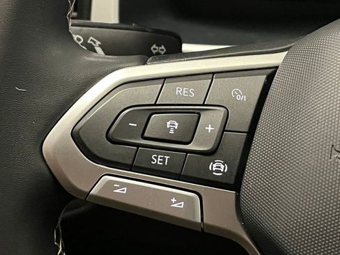 Certified 2023 Volkswagen Atlas SE image 27