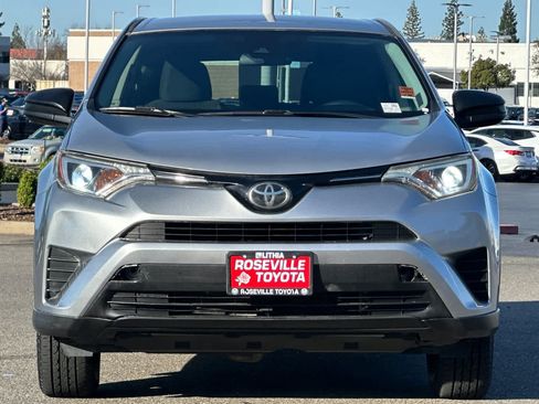 Used 2018 Toyota RAV4 LE w/ All Weather Liner Package image 10