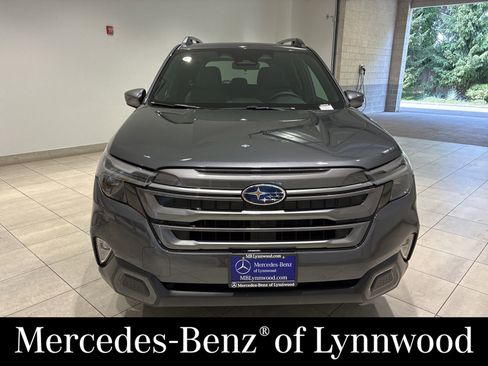 Used 2026 Subaru Forester Limited AWD/4WD image 2