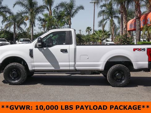 Used 2019 Ford F250 XL w/ Power Equipment Group image 4