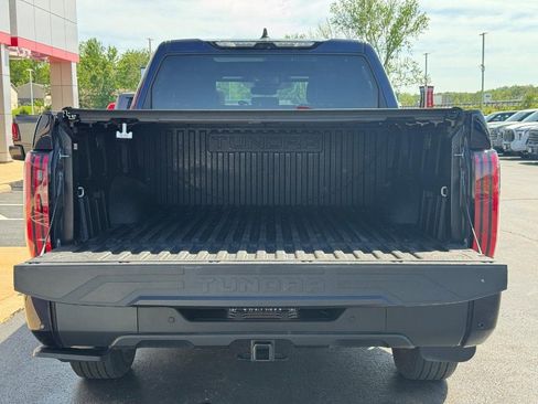 Used 2025 Toyota Tundra Limited AWD/4WD image 6