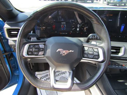 Used 2025 Ford Mustang GT Premium RWD image 14