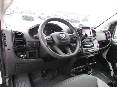 Used 2025 RAM ProMaster 3500 w/ Convenience Group FWD image 11