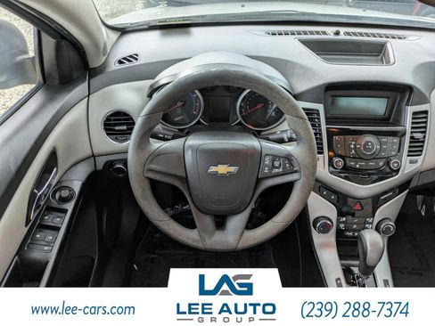Used 2014 Chevrolet Cruze LS FWD image 13