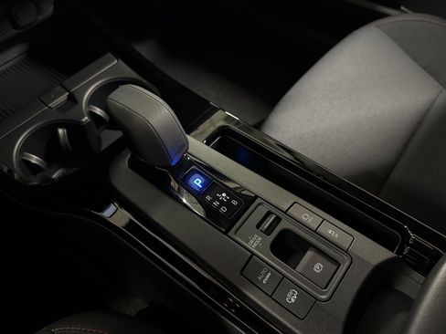 New 2026 Toyota Prius SE image 25