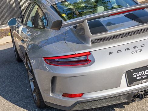 Used 2018 Porsche 911 GT3 RWD image 38