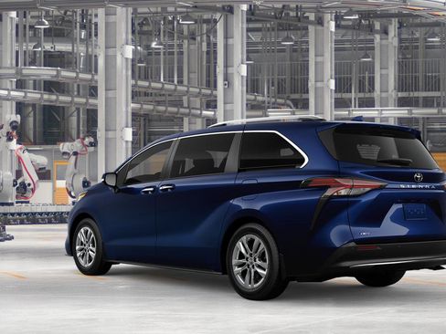 New 2026 Toyota Sienna Limited image 8