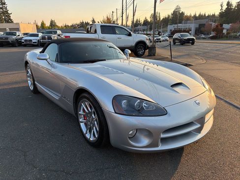 Used 2004 Dodge Viper SRT-10 image 14